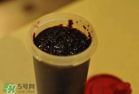 桑葚能染頭發(fā)嗎？桑葚染發(fā)劑自制