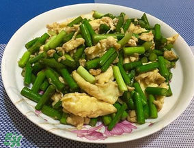 蒜苗能和雞蛋一起吃嗎？蒜苗可以炒雞蛋嗎？