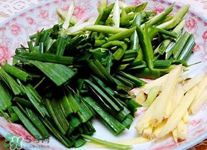 川菜中蒜苗回鍋肉怎么做？蒜苗回鍋肉的做法