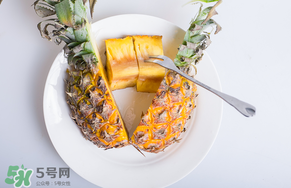 花甲和菠蘿能同吃嗎？吃完花甲能吃菠蘿嗎？
