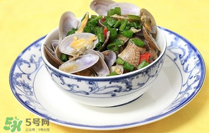 花甲需要去內(nèi)臟嗎？花甲內(nèi)臟怎么清理？