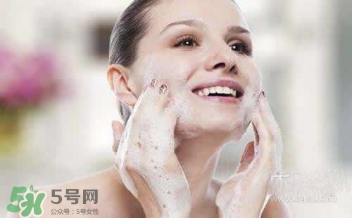 黑色痘印多久會(huì)消失？黑色痘印消失時(shí)間
