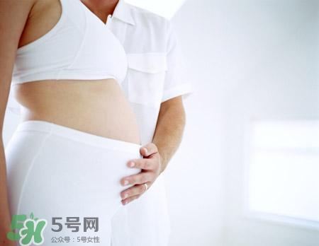 孕婦可以聞?dòng)推嵛秵?？孕婦聞了油漆味對(duì)胎兒有影響嗎？