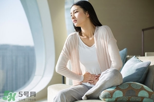 來月經(jīng)想睡覺是咋回事？為什么月經(jīng)期間很困