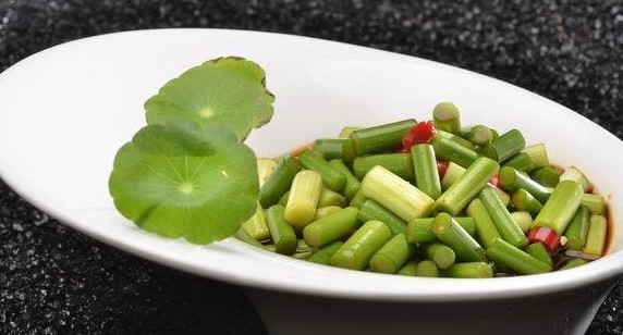蒜苔怎么處理？蒜薹炒之前要怎么處理