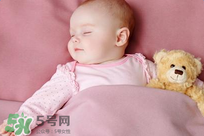 寶寶用的碗可以用洗潔精洗嗎？寶寶用的碗用洗潔精洗好不好？