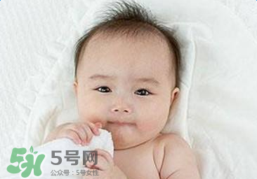 寶寶有鼻屎不通氣怎么辦？寶寶有鼻屎鼻塞怎么辦？