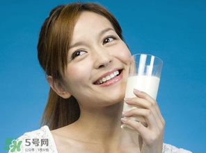吃完蝦爬子能喝牛奶嗎？蝦爬子能和牛奶一起吃嗎？