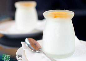 吃蝦爬子能喝酸奶嗎？蝦爬子和酸奶能一起吃嗎？