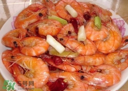 油悶大蝦怎么做？油燜大蝦的做法