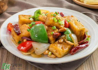 洋蔥和豆腐能一起吃嗎？洋蔥和豆腐可以一起吃嗎？