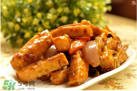 洋蔥和豆腐能一起吃嗎？洋蔥和豆腐可以一起吃嗎？
