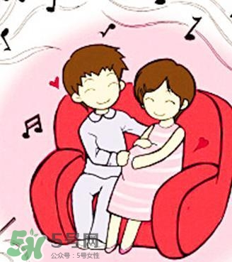 孕婦摸肚子對(duì)胎兒有什么危害嗎？孕婦摸肚子的正確方法？