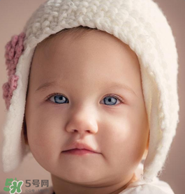 寶寶濕疹可以涂郁美凈嗎？ 寶寶濕疹涂什么管用？
