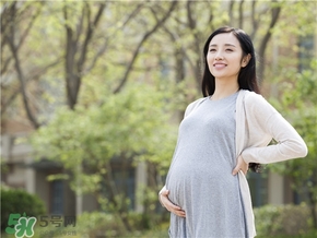 孕婦裝怎么選？孕婦裝怎么搭配好看？