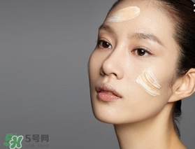 粉底液可以涂在眼部嗎？粉底液涂在眼部有什么危害？
