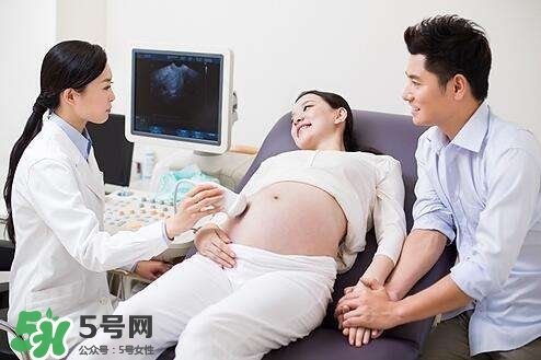 四維彩超能看出男女嗎？四維彩超能看清手指嗎？