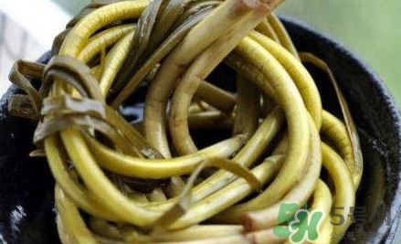 蒜薹怎么腌？腌蒜臺的家常做法大全