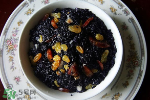 烏飯用什么葉子煮？烏飯用什么葉子圖片？