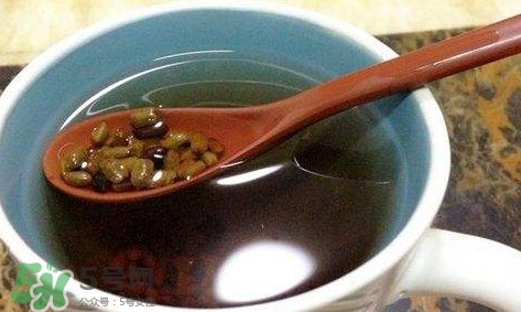 決明子泡水喝要炒熟嗎？決明子泡水的功效