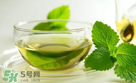 吃什么對(duì)眼睛好？吃什么對(duì)眼睛不好