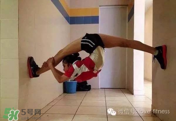 堅(jiān)持做一個(gè)月平板支撐會(huì)怎樣？女生做平板支撐一個(gè)月