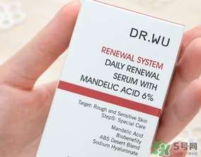 dr.wu杏仁酸18和6哪個(gè)好？dr.wu達(dá)爾夫杏仁酸18和6區(qū)別