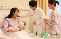 夏天做月子穿什么鞋？夏天做月子如何選擇鞋子？