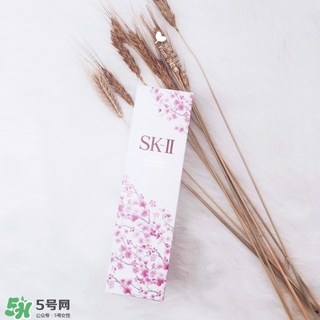 sk2櫻花版和普通版的區(qū)別 skii櫻花神仙水和普通版哪個貴？