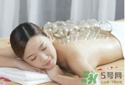 女人刮痧好還是拔罐好？刮痧和拔罐的區(qū)別