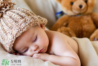 夏天寶寶可以穿開襠褲嗎？寶寶穿開襠褲有什么危害嗎？