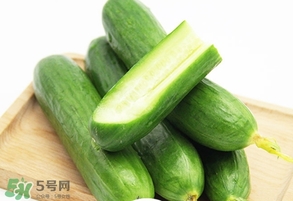 黃瓜敷臉要去皮嗎？黃瓜敷臉要削皮嗎？