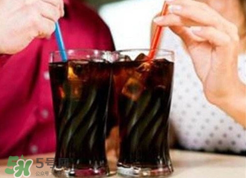 有哪些飲料屬于碳酸飲料？碳酸飲料有哪些品牌