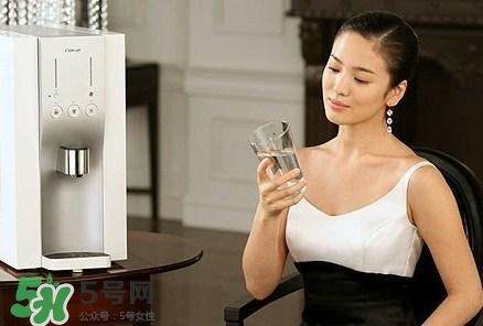30天不喝飲料，妹子的對比照令人震驚 喝白開水的好處