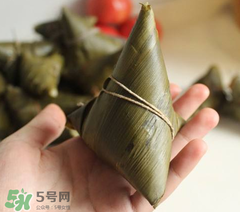 包粽子用什么糯米？包粽子的糯米要泡多久？