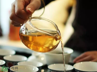 普洱生茶好喝還是熟茶好喝？普洱喝生茶還是熟茶？