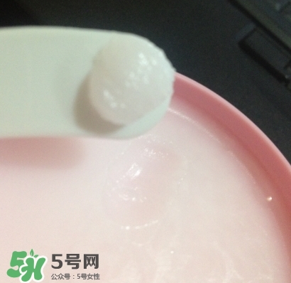 ukiss悠珂思卸妝膏怎么用？ukiss悠珂思卸妝膏使用方法