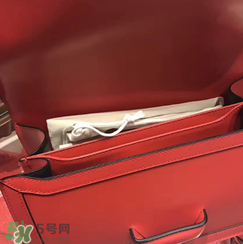 loewe三角包怎么看真假？羅意威巴塞羅那三角包真假辨別