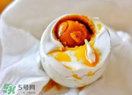 咸鴨蛋煮多久能熟？咸鴨蛋是煮還是蒸?