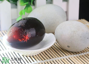 皮蛋可以帶上飛機(jī)嗎？皮蛋可以直接帶上飛機(jī)嗎？