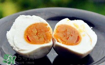 咸鴨蛋為什么會(huì)臭？咸鴨蛋為什么會(huì)苦