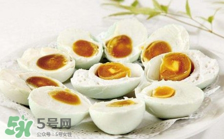 咸鴨蛋為什么要用酒？咸鴨蛋為什么不能多吃