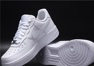 nike空軍一號怎么辨別真假？耐克空軍一號板鞋真假對比