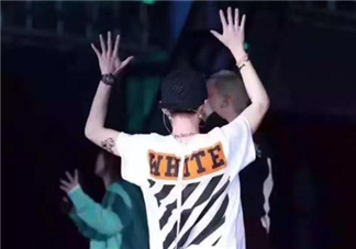 off white短袖多少錢？off white短袖正品價(jià)格