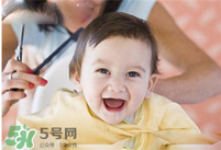 夏天寶寶能剃光頭嗎？夏天寶寶剃光頭好嗎？