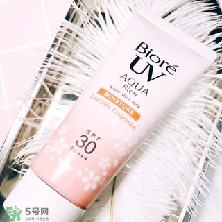 碧柔櫻花防曬霜怎么樣？碧柔櫻花防曬霜好用嗎？