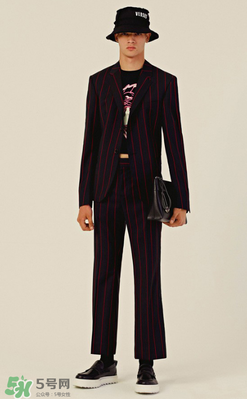versus versace2018早春度假系列衣服款式有哪些_好看嗎？