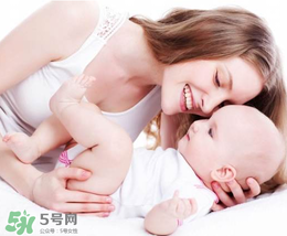 寶寶指甲上有白點(diǎn)是怎么回事？寶寶指甲上有白點(diǎn)正常嗎？