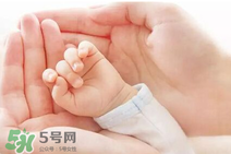 寶寶指甲凹凸不平是什么原因？寶寶指甲凹凸不平正常嗎？