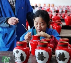 花雕酒是什么做的？花雕酒用什么做的